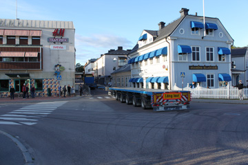 Knepiga kurvor där testtransporten måste backa. Foto: Andreas Einarsson