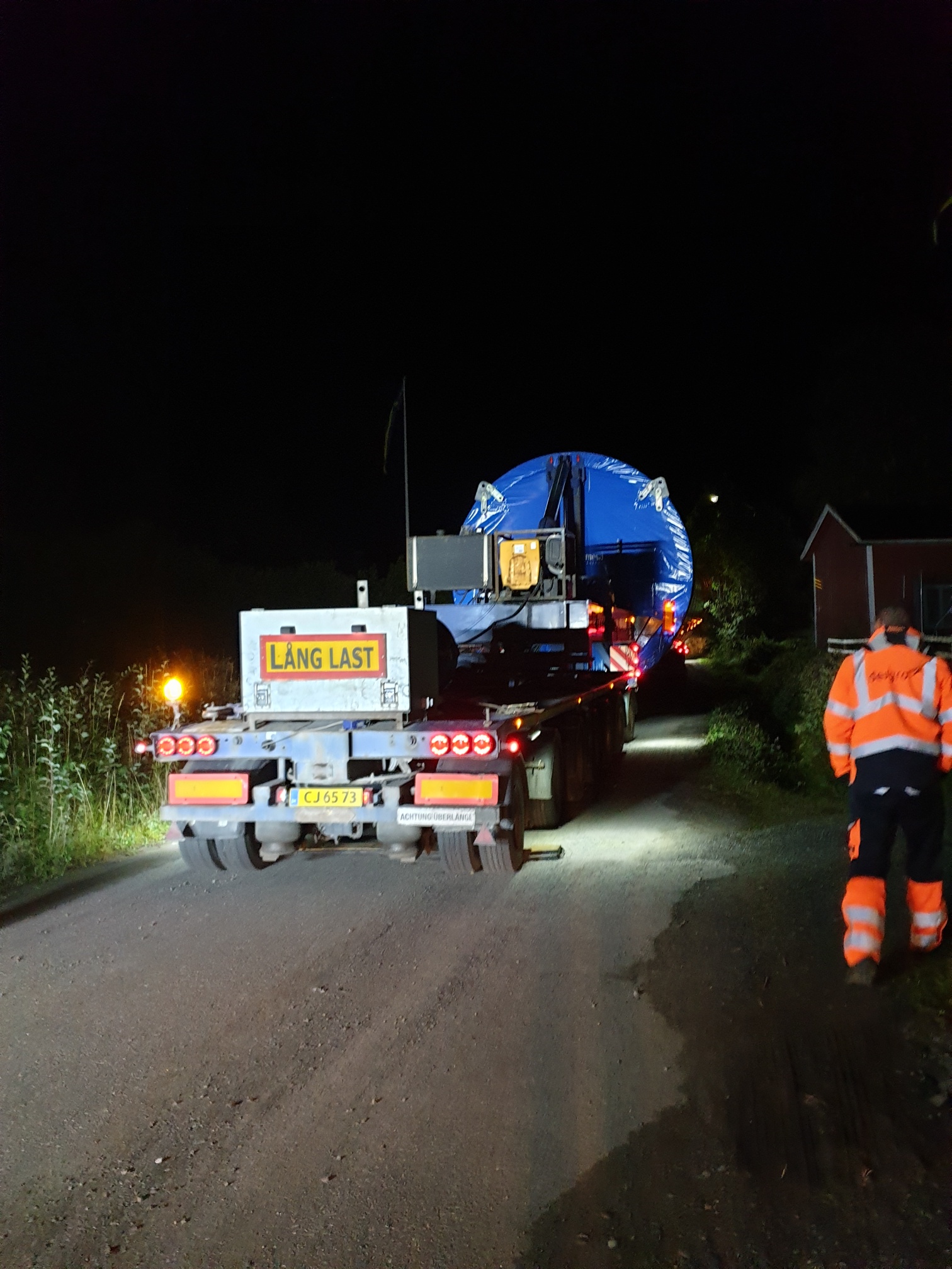Nattliga transporter för att inte störa mer än nödvändigt i trafiken